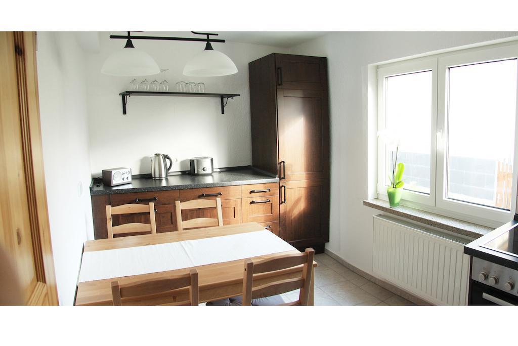 3 Seiten Ferienwohnung Jena Room photo